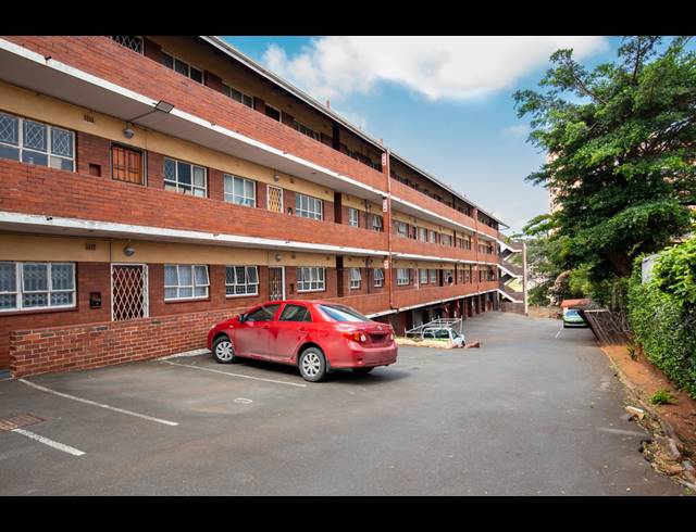 2 BEDROOM APARTMENT FOR SALE IN UMBILO